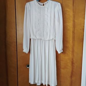 Vintage Kathy J Elegant Cream Sheer Midi Pleated Skirt Dress Size 12